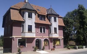 Willa Pod Wieżami